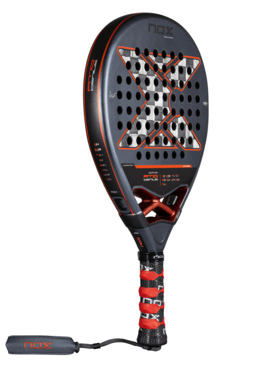 NOX AT10 GENIUS 18K Alum 2025 di AGUSTIN TAPIA GoldPadel